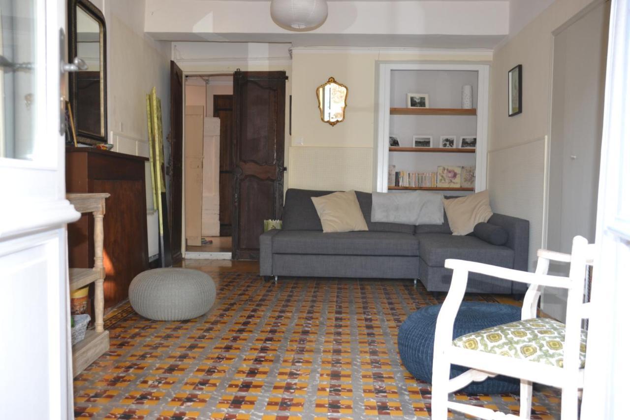 St Jean Du Gard : Spacious Apartment With Use Of Pool Saint-Jean-du-Gard Exterior photo